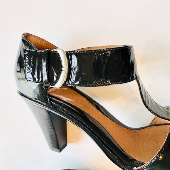 SOFFT Sandals Black Sexy T-Strap Leather Patent Buckle 3”Heel NEW Sz 38.5 7.5 - Picture 3 of 11
